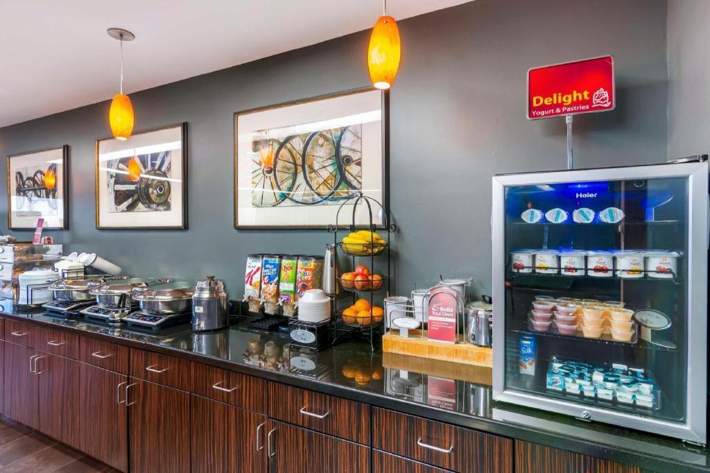 Best Western Plus Olathe Hotel Extérieur photo