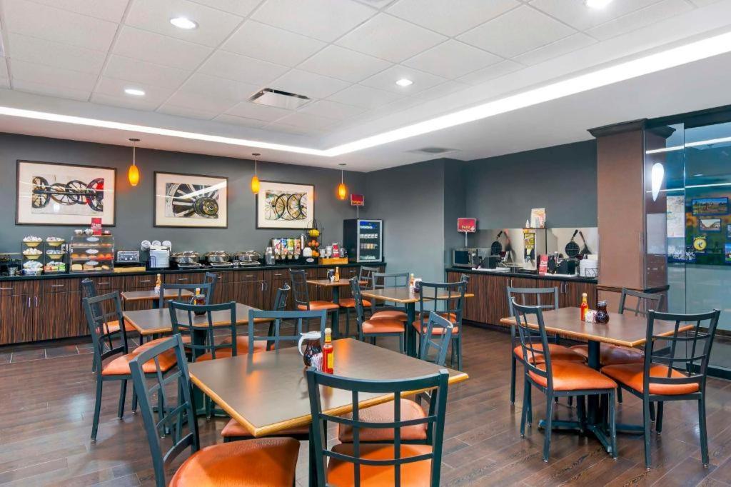 Best Western Plus Olathe Hotel Extérieur photo