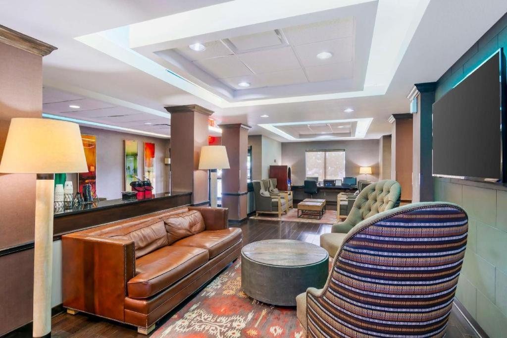 Best Western Plus Olathe Hotel Extérieur photo