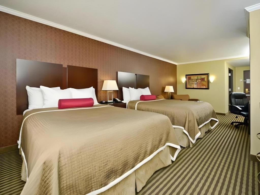Best Western Plus Olathe Hotel Extérieur photo