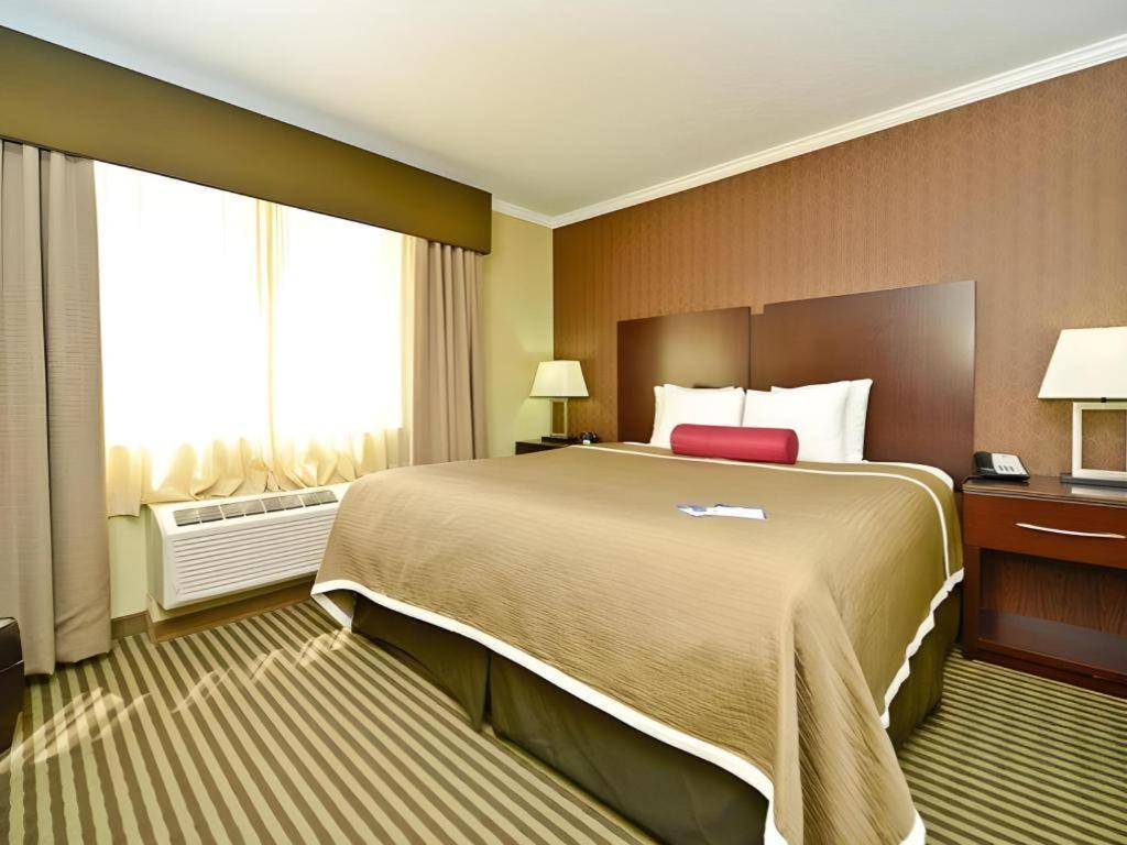 Best Western Plus Olathe Hotel Extérieur photo