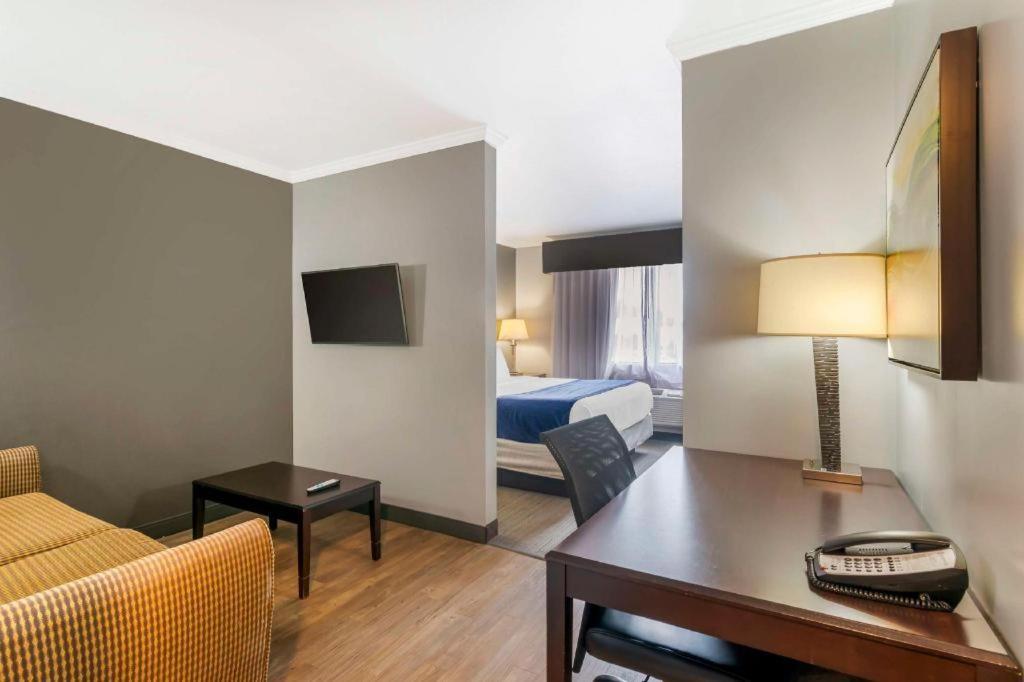 Best Western Plus Olathe Hotel Extérieur photo