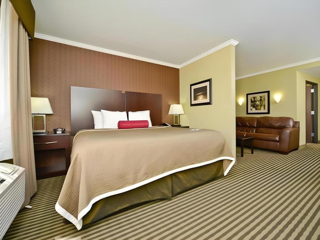 Best Western Plus Olathe Hotel Extérieur photo