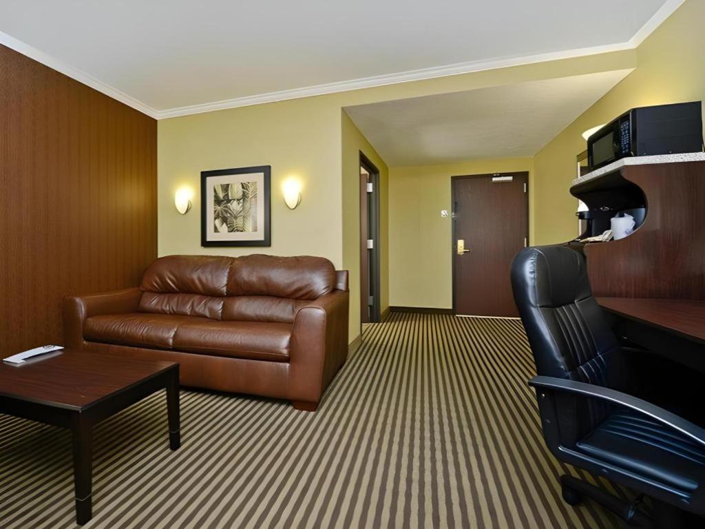 Best Western Plus Olathe Hotel Extérieur photo